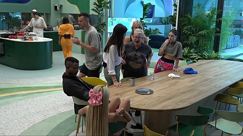 entertainment-the-big-brother-season-05-clips-2626-part-2306111336