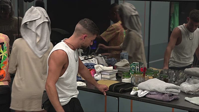 entertainment-the-big-brother-season-05-clips-2626-part-2308211241