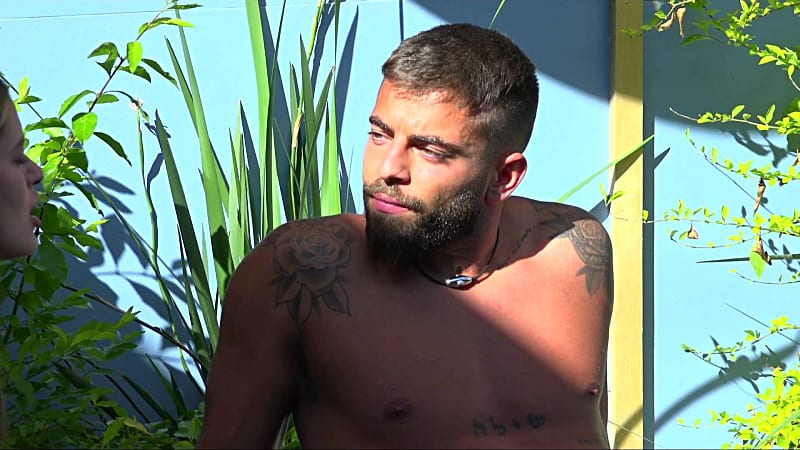 entertainment-the-big-brother-season-06-all-clips-2626-part-2408051631