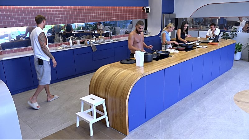 entertainment-the-big-brother-season-06-all-clips-2626-part-2408071557