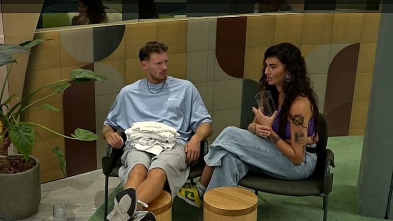entertainment-the-big-brother-season-06-all-clips-2626-part-2408141143