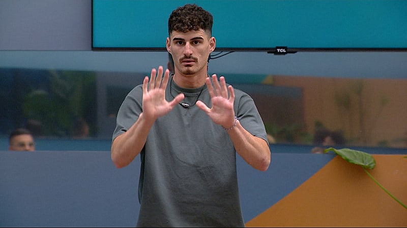 entertainment-the-big-brother-season-06-all-clips-2626-part-2408271921