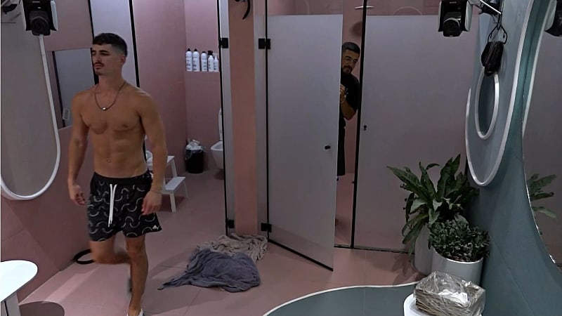 entertainment-the-big-brother-season-06-all-clips-2626-part-2409070118