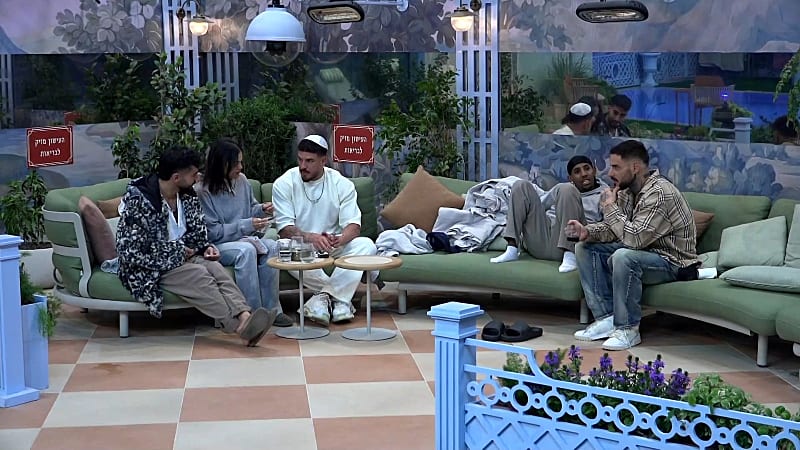 entertainment-the-big-brother-season-08-timeline-part-2603132220