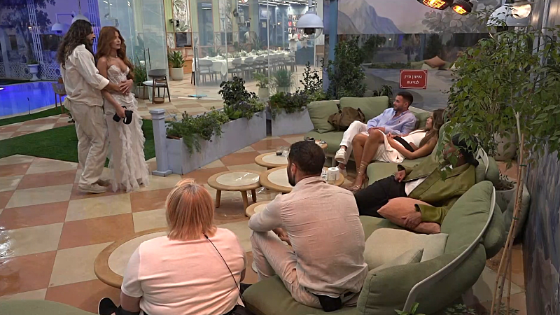 entertainment-the-big-brother-season-08-timeline-part-2604012001