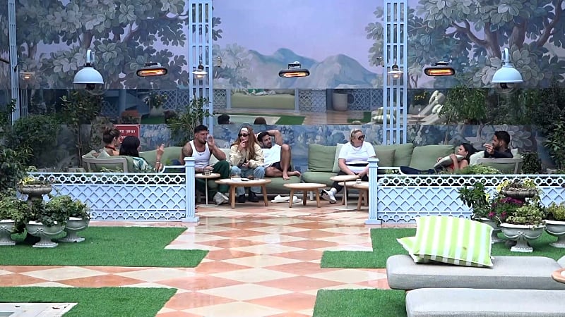 entertainment-the-big-brother-season-08-timeline-part-2604081437