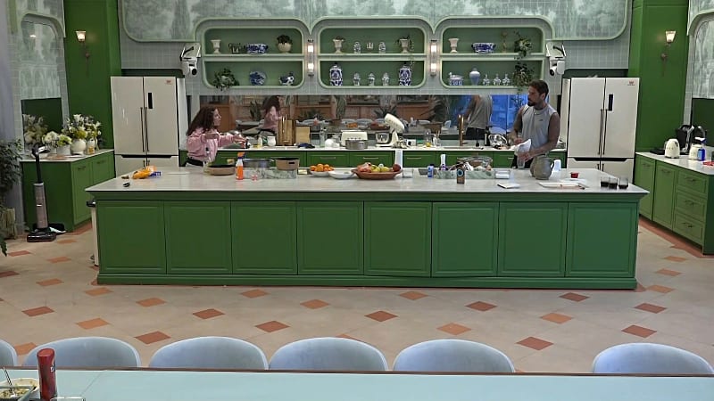 entertainment-the-big-brother-season-08-timeline-part-2604282019