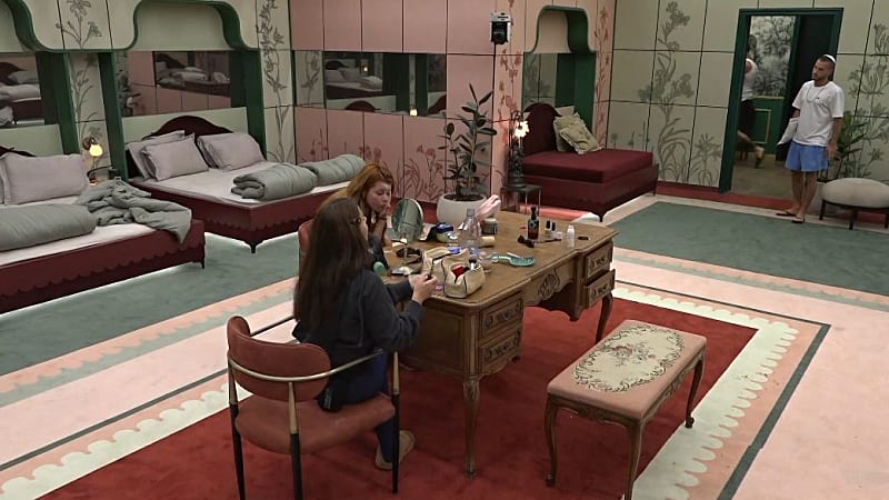 entertainment-the-big-brother-season-08-timeline-part-2605111000