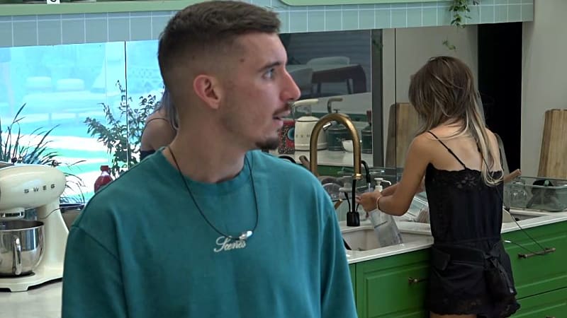 entertainment-the-big-brother-season-08-timeline-part-2606081219