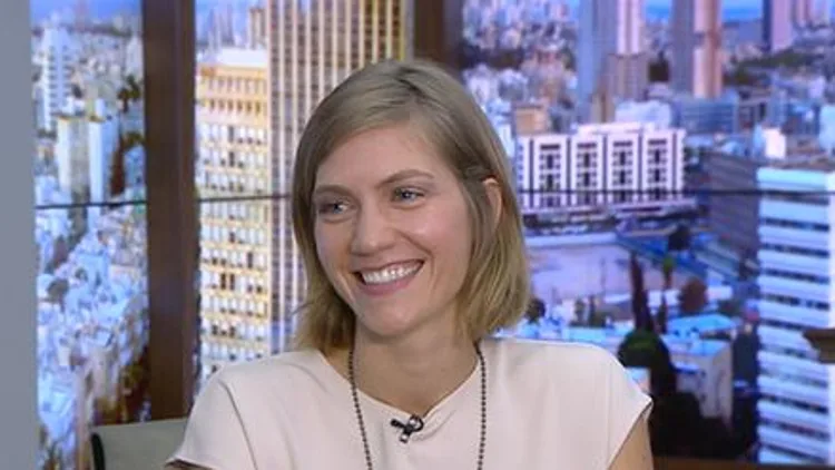 ג'ני צ'רוואני על שש אימהות