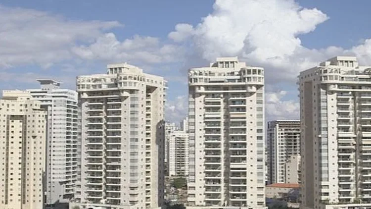 המערכת עם מיקי חיימוביץ', עונה 2, פרק 9: סיוט המשכנתא