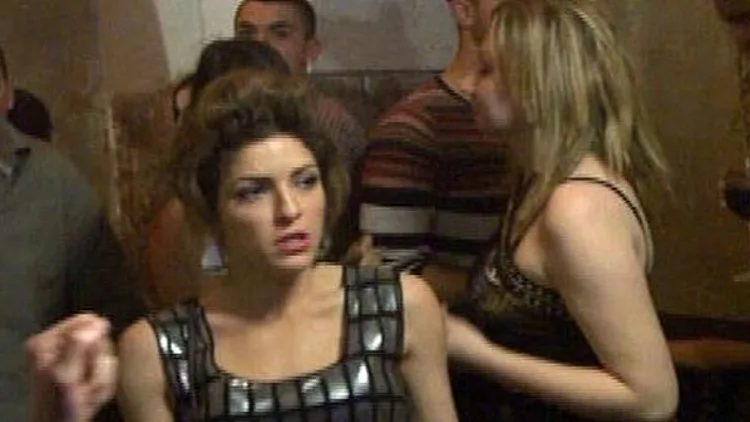 בלתי הפיך, עונה 1, פרק 3: המסיבה