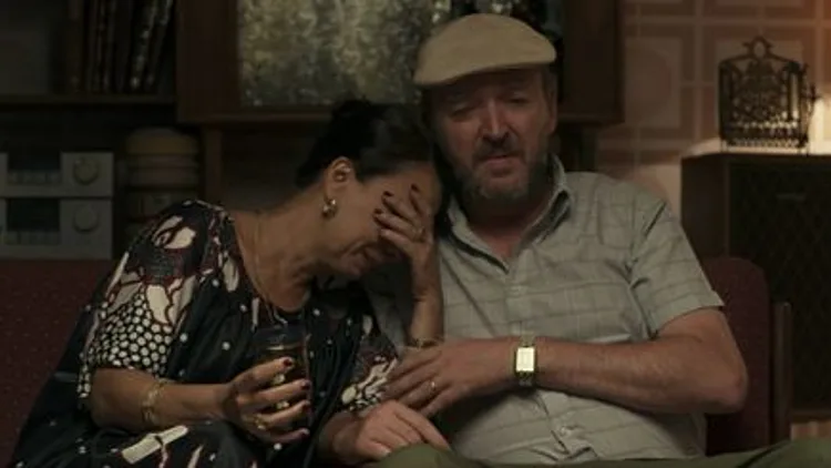 שנות ה-80, עונה 2, פרק 8: פורים שמח