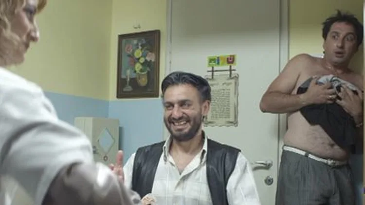 דוקטור שוחד לשירותך