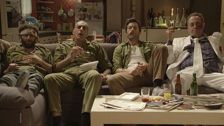 פרודים, עונה 1, פרק 7: מלחמה