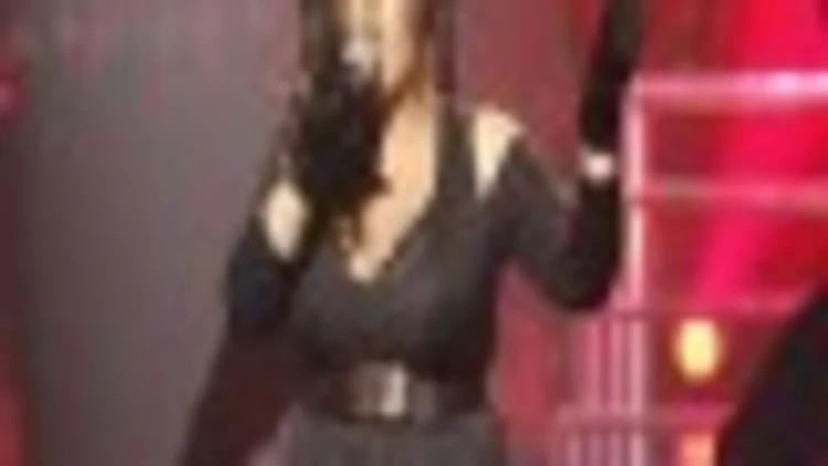 דנה צלח בביצוע ל- "Like A Prayer"