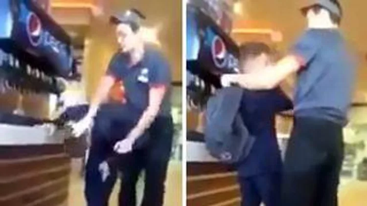 רץ ברשת – עובד ברגר קינג תועד מכה ומכריח ילד לנקות את הרצפה – כי שפך משקה | חדשות 13