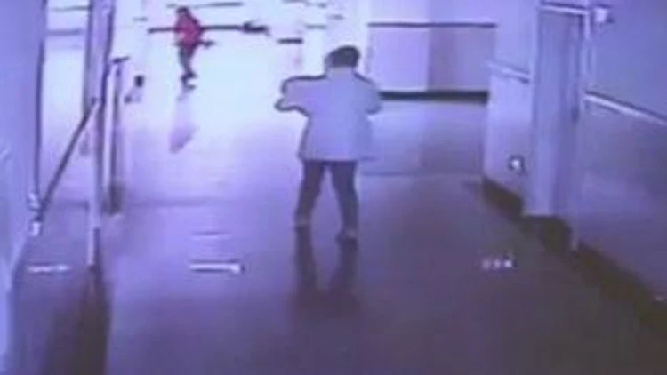 רץ ברשת – תיעוד מזעזע: כך חטפה אישה זרה תינוק מבית החולים | חדשות 13