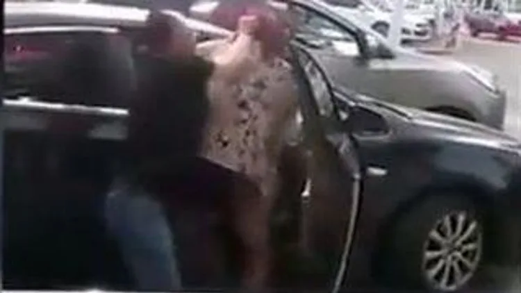רץ ברשת – תקפה את המאהבת של בעלה, הגבר לא היסס ובחר צד | חדשות 13