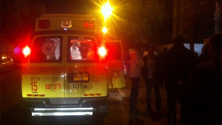 חשד לפגע וברח: שני ילדים נפצעו בשתי תאונות | חדשות 13