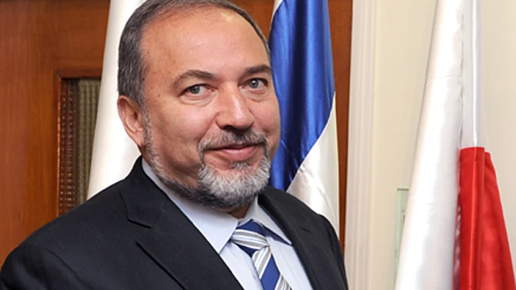 בחמאס משיבים לליברמן: "קודמייך איימו וכולם מתים" | חדשות 13