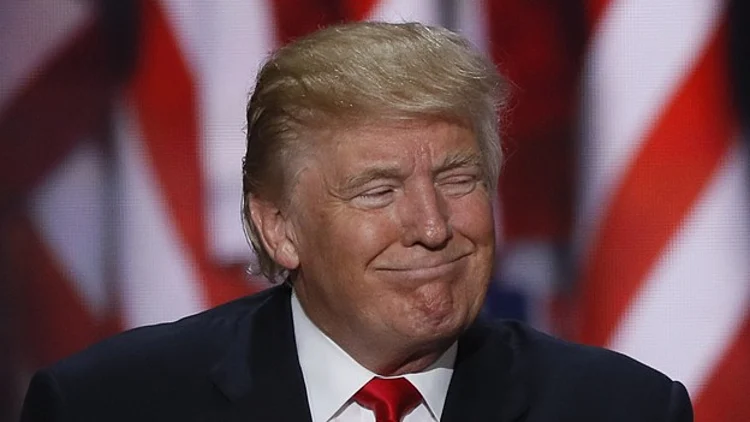 דיווח בארה"ב: טראמפ ערך מסיבות מין עם קטינות וסמים קשים | חדשות 13