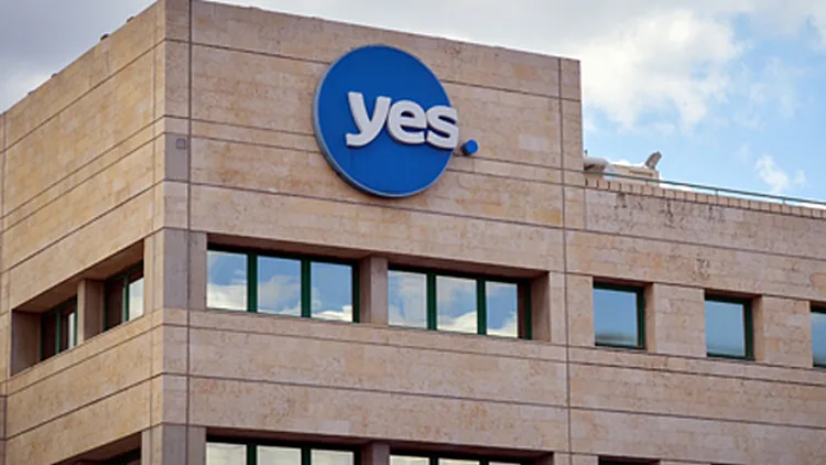 יס נגד סלקום: "פועלים נגדינו" | חדשות 13