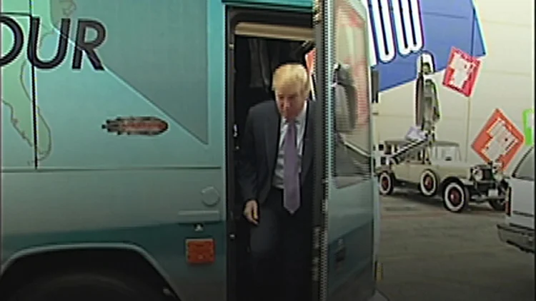 מיס פינלנד: "טראמפ תפס לי בישבן" | חדשות 13