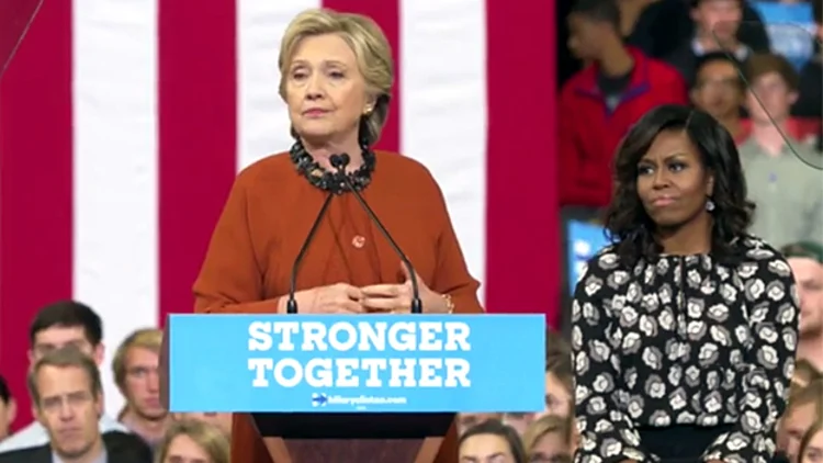 אובמה וקלינטון בכנס, הערב (מתוך פייסבוק)