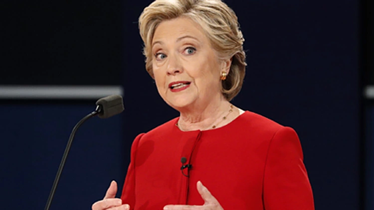 "ב-FBI יסרקו כ-650 אלף מיילים" | חדשות 13