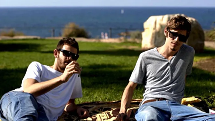 לא רק קלינטון וטראמפ: על מה עוד מצביעים בארה"ב? | חדשות 13