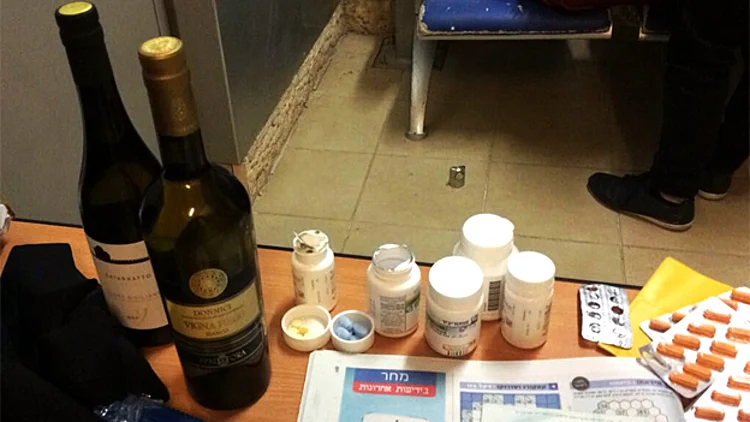 בתוך בקבוק יין: 4 ליטר סם אונס | חדשות 13