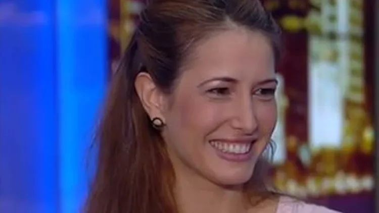 חוזרת לפריים טיים ובגדול