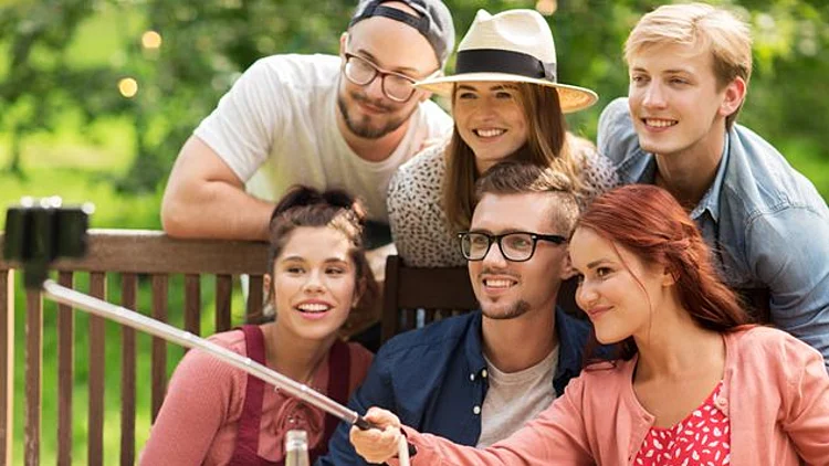 הוואטסאפ מחזק את הקשר המשפחתי