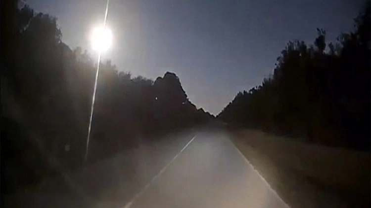 תעלומה: כדורי אש בשמי פלורידה | חדשות 13