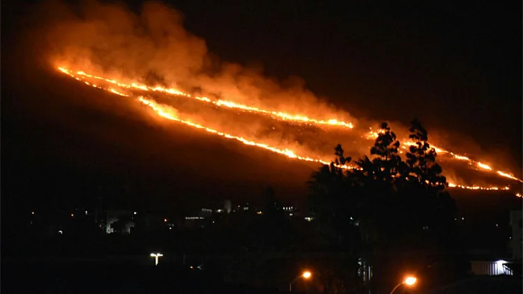 שריפה סמוך לכרמיאל. הלילה (כבאות והצלה צפון)