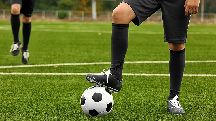 כדורגלן עבר שיצא בעבר עם כוכבת ריאליטי נעצר| רשת 13