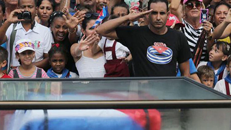 קובה: פידל קסטרו הובא למנוחות | חדשות 13