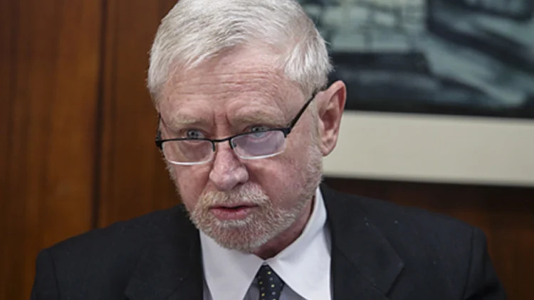 "הזמן הולך ואוזל". המבקר שפירא