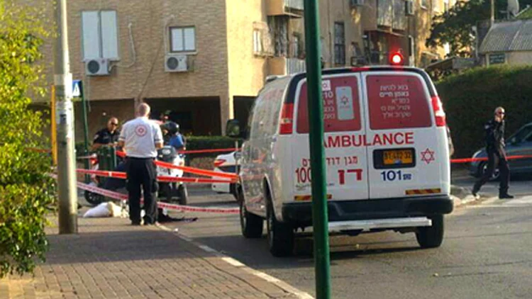 צעיר מפתח תקווה מואשם בהריגה לאור יום