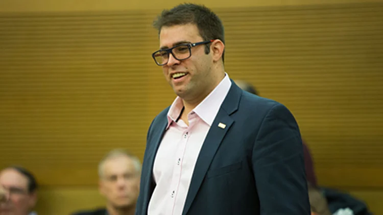 זומן לשימוע. חזן (יונתן סינדל, פלאש 90)