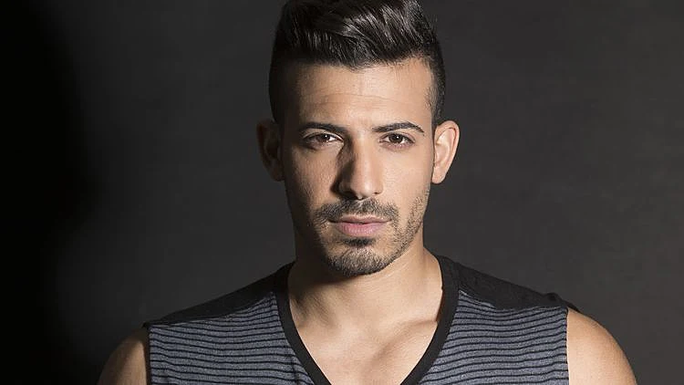 סינגל חדש לשקד קוממי: "שמש שקרנית" | רשת 13