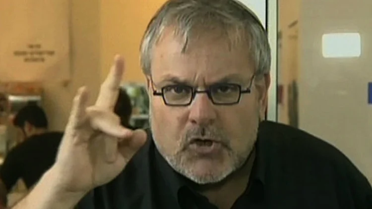 שווה בדיקה: מי זכאי לדרכון אירופי? | חדשות 13