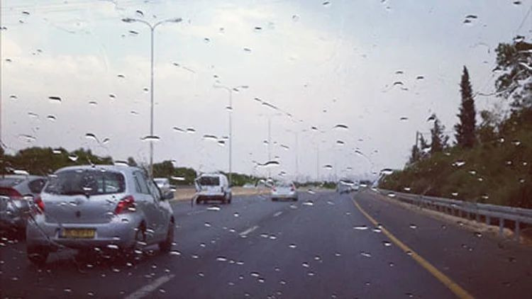 גשמים וקור: שבת חורפית | חדשות 13