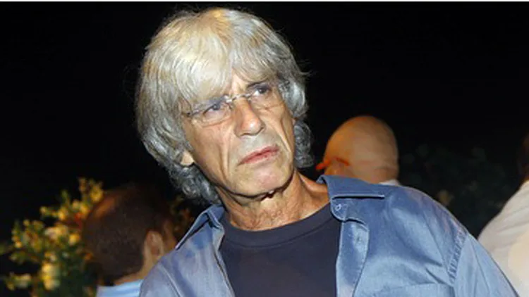 סובל ממחלת שרירים. אינשטיין (באדיבות ONE)