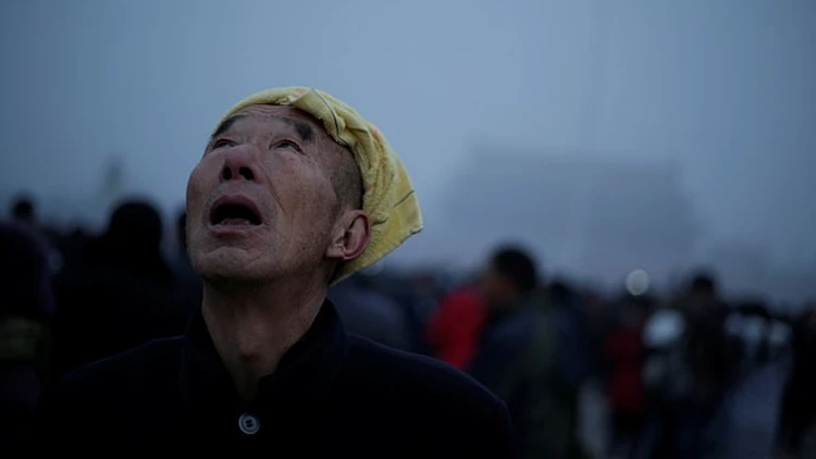 סין: מדינה תחת ערפל כבד | חדשות 13