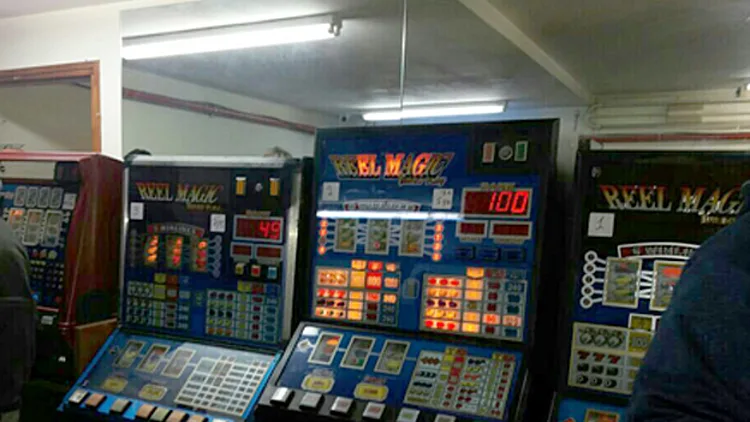 כך לוחצים הפושעים על זכייני הפיס | חדשות 13