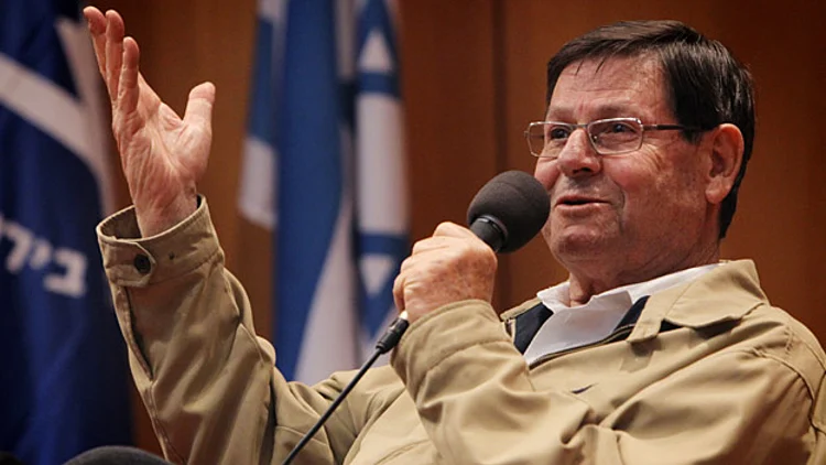 חיים יבין: "הטרדות? לא היה ולא נברא" | חדשות 13