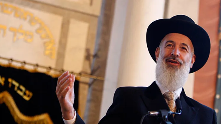 הרב מצגר צפוי להודות בלקיחת שוחד וללכת לכלא | חדשות 13