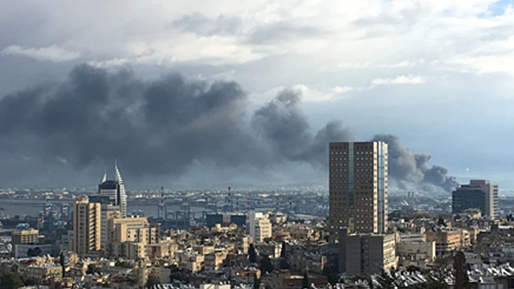 דוח חמור מציג: "אירועים חמורים ומתמשכים של זיהום אוויר" | חדשות 13